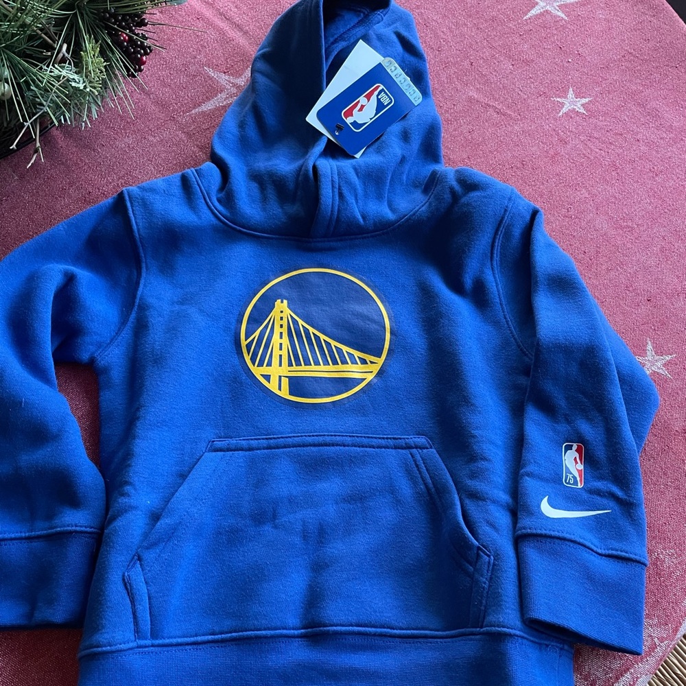 NWT. Golden state warriors hoodie